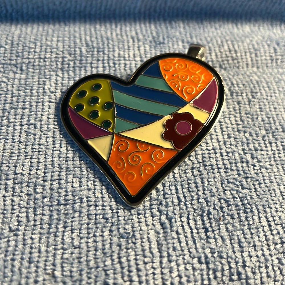 RMN brand Heart pendant vintage pendant jewelry. Marked
